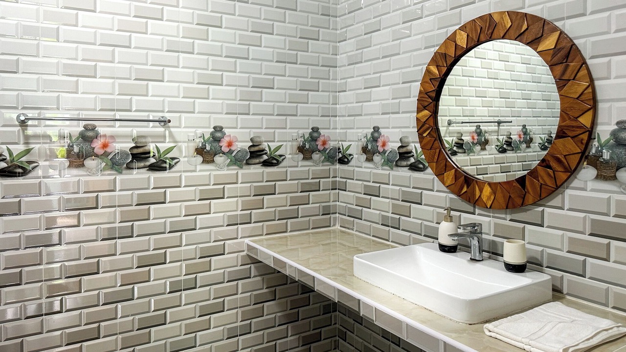Photo of Bathroom in La Passe