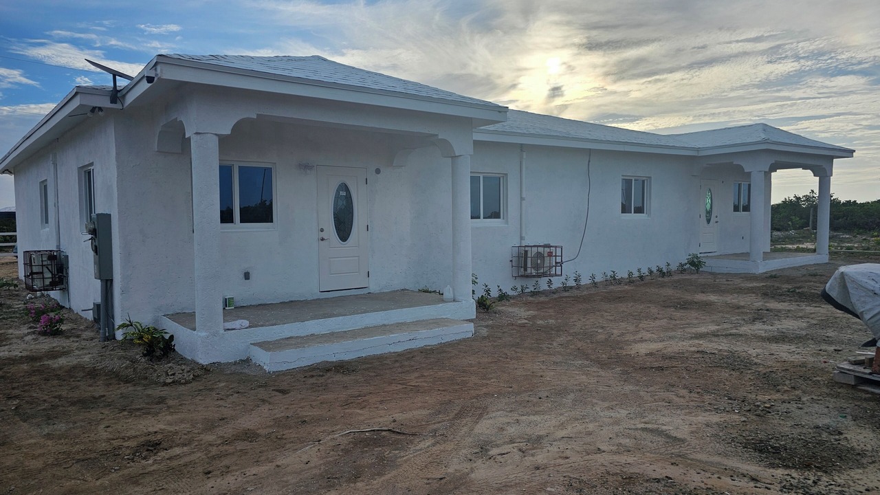 Photo of Outdoor in Cockburn Town