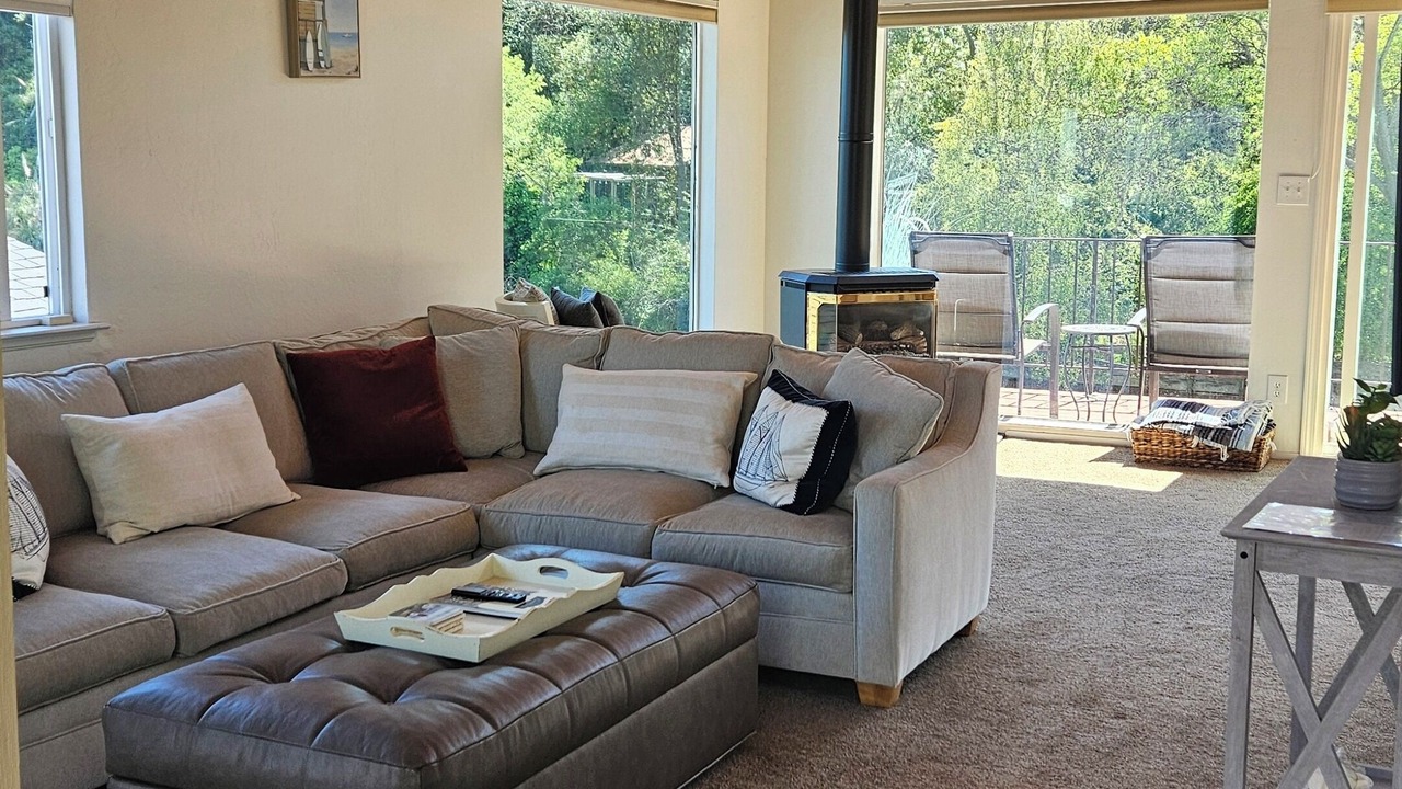 Photo of Livingroom in Capitola