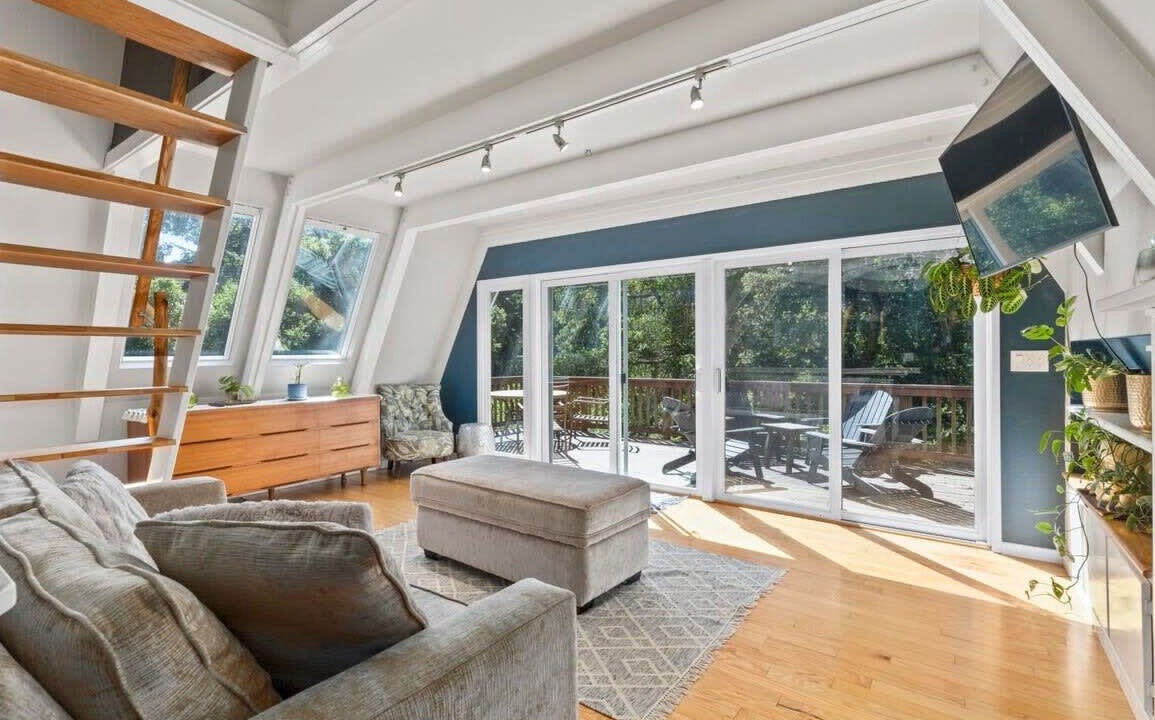 Photo of Livingroom in Aptos
