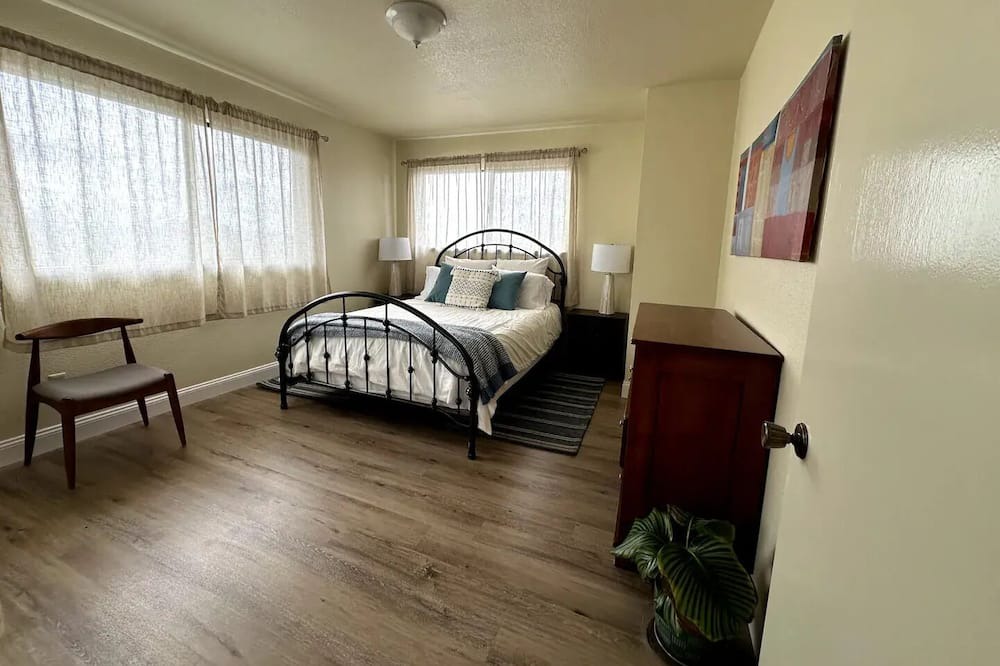 Photo of Bedroom in Watsonville