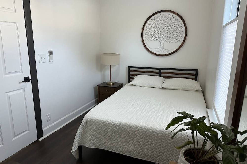 Photo of Bedroom in Opal Cliffs