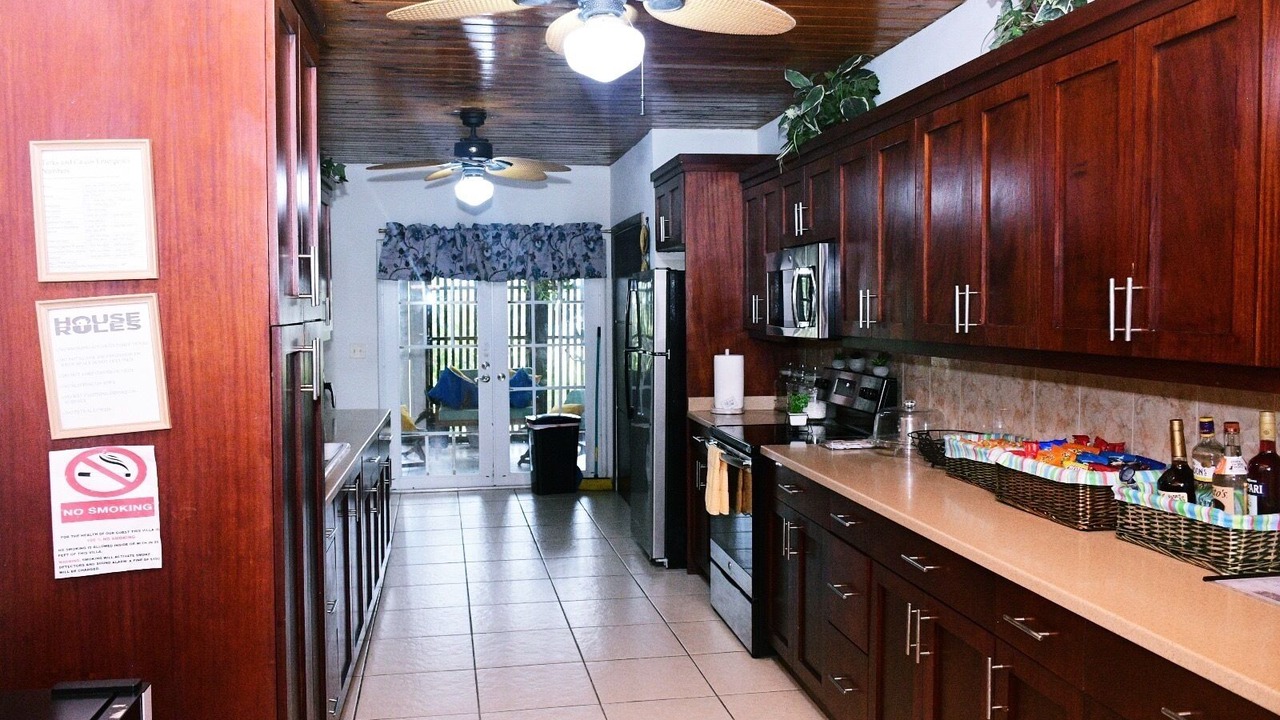 Photo of Kitchen in Cockburn Town