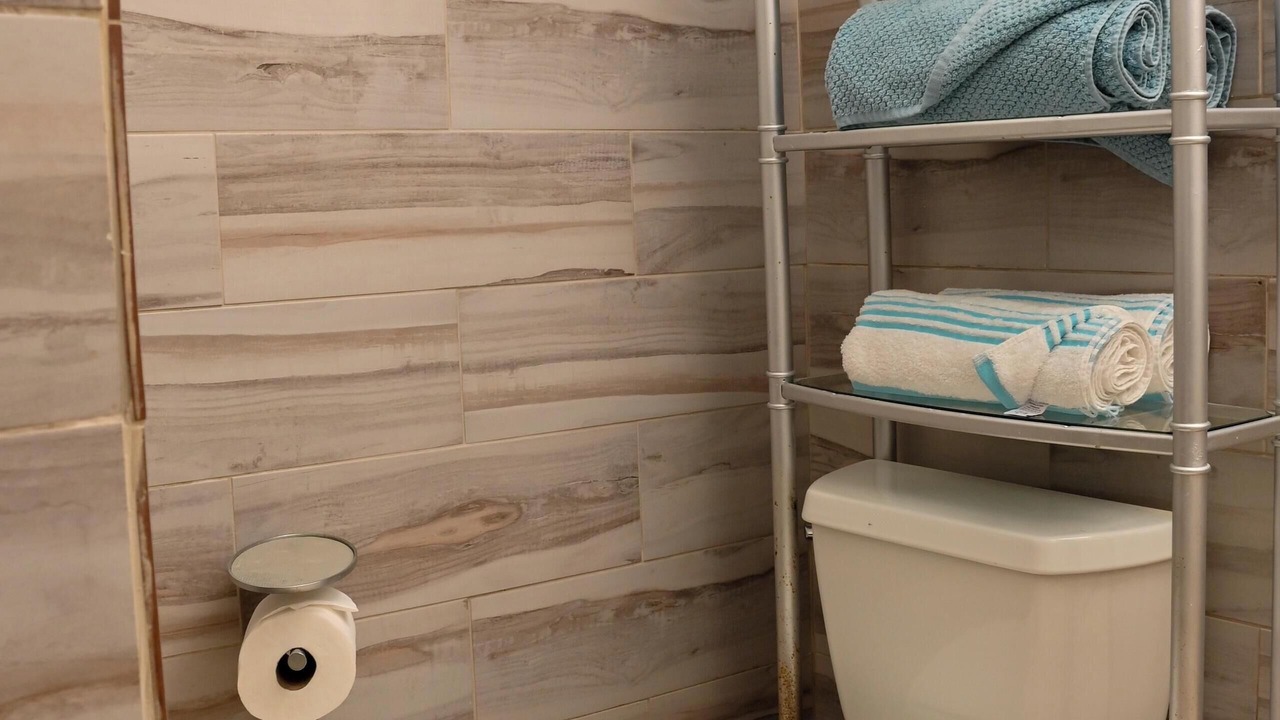 Photo of Bathroom in Discovery Bay