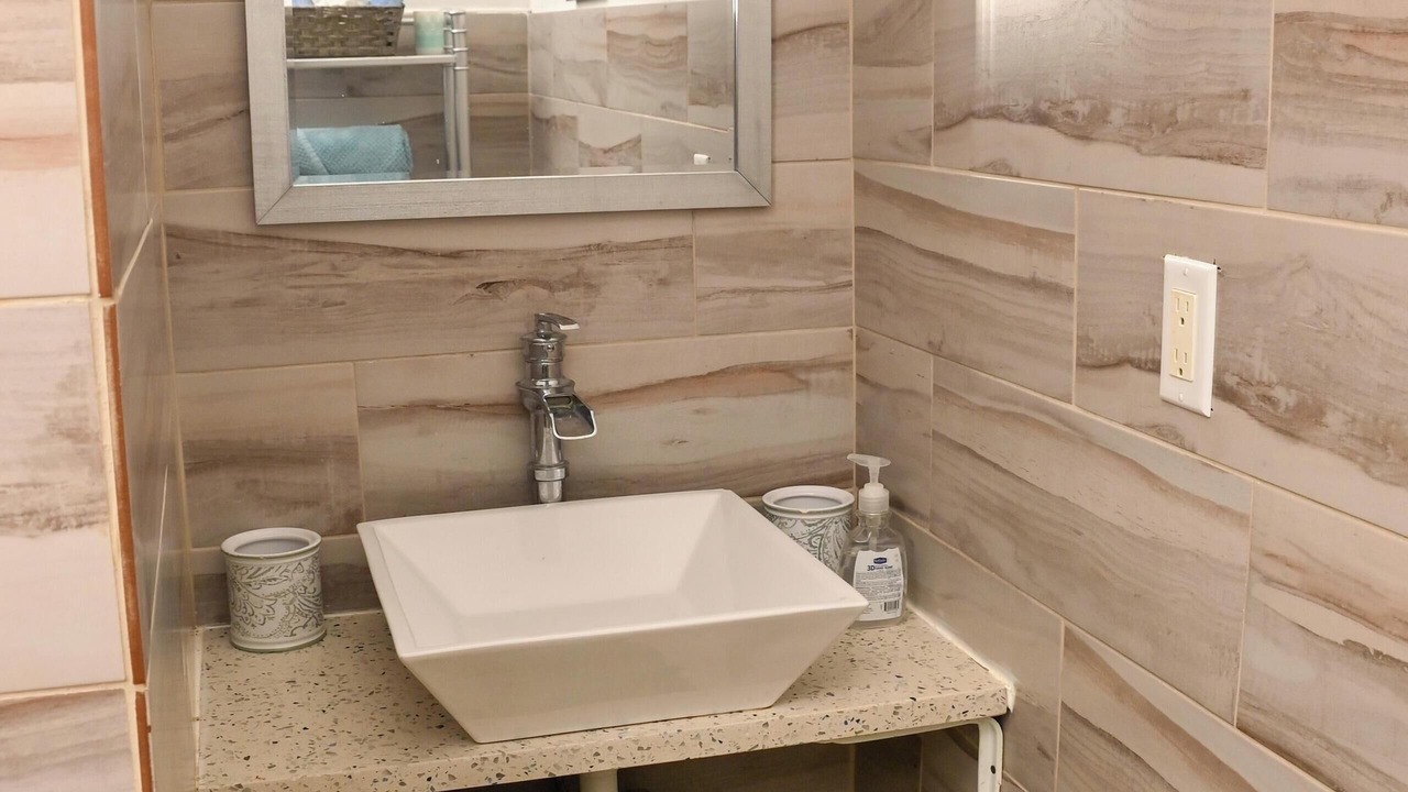 Photo of Bathroom in Discovery Bay