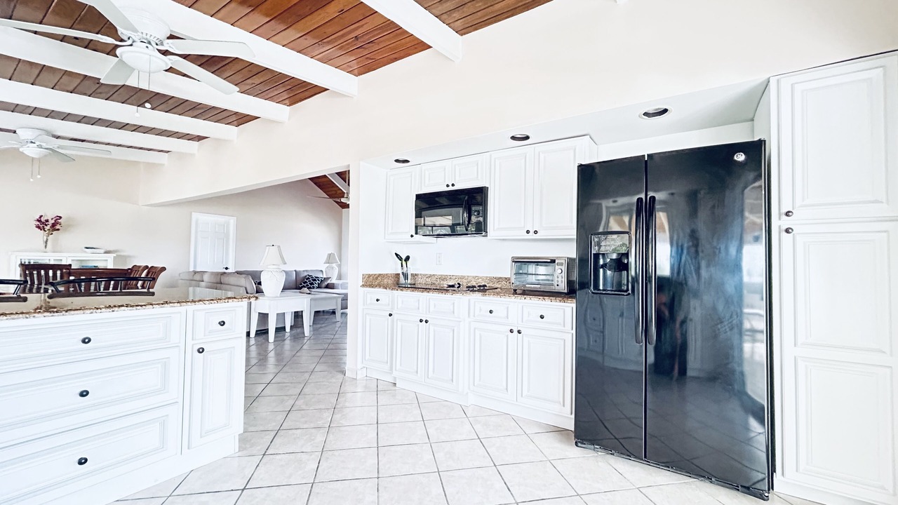Photo of Kitchen in Discovery Bay
