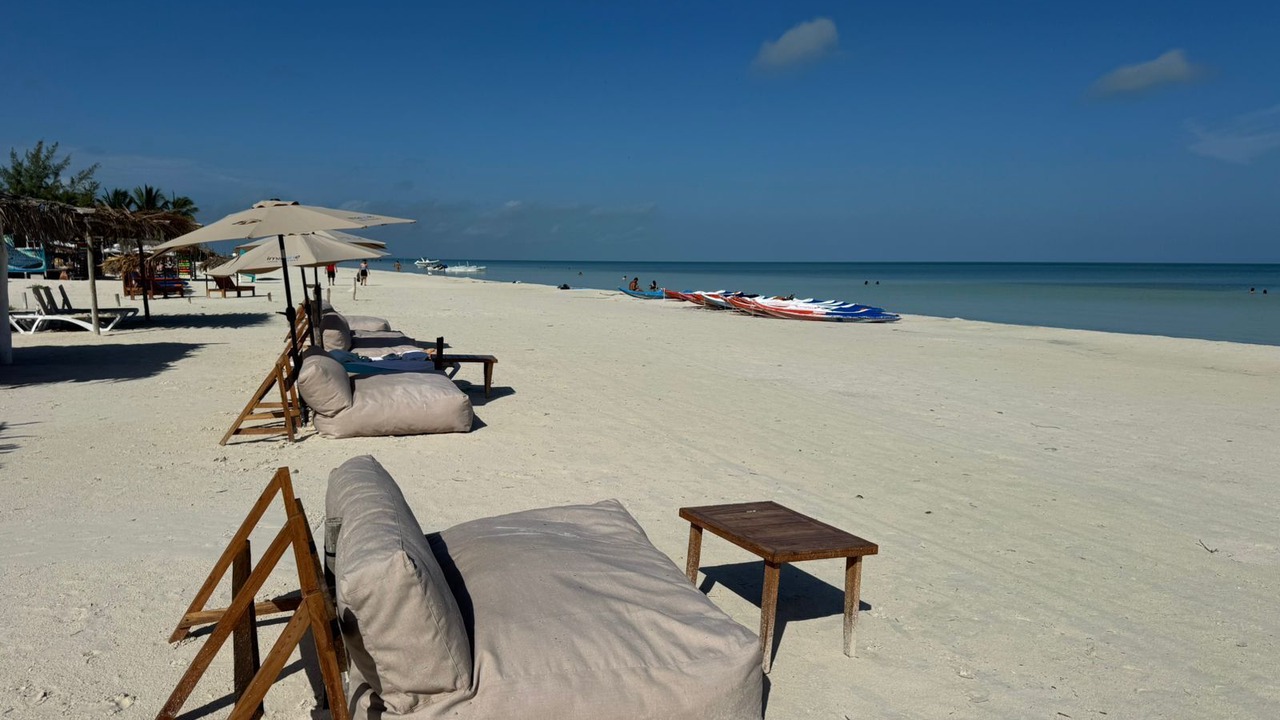 Photo of Others in Downtown Holbox