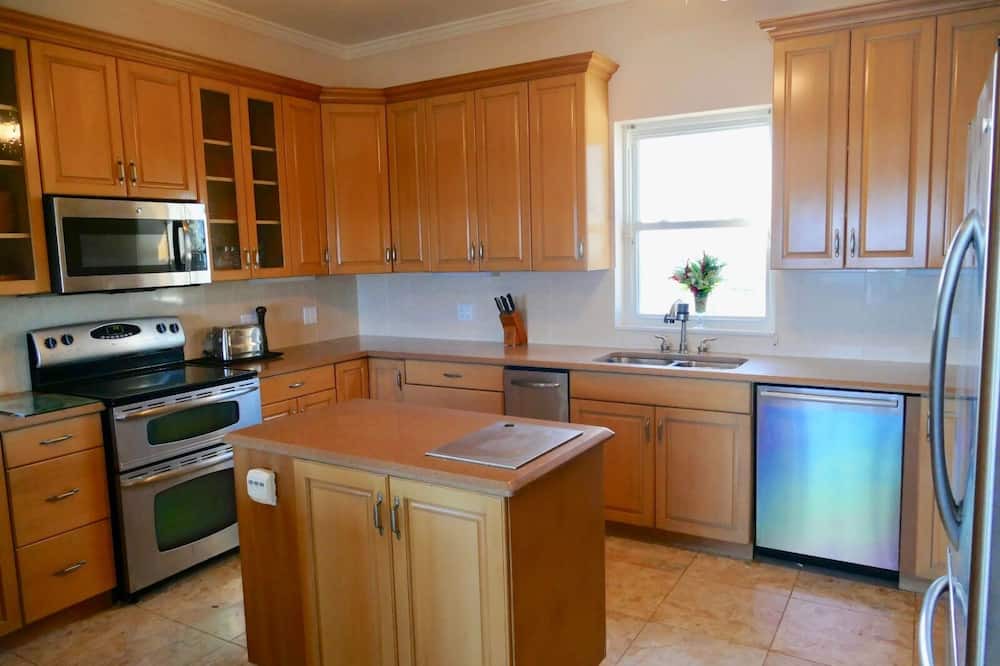 Photo of Kitchen in Conch Bar