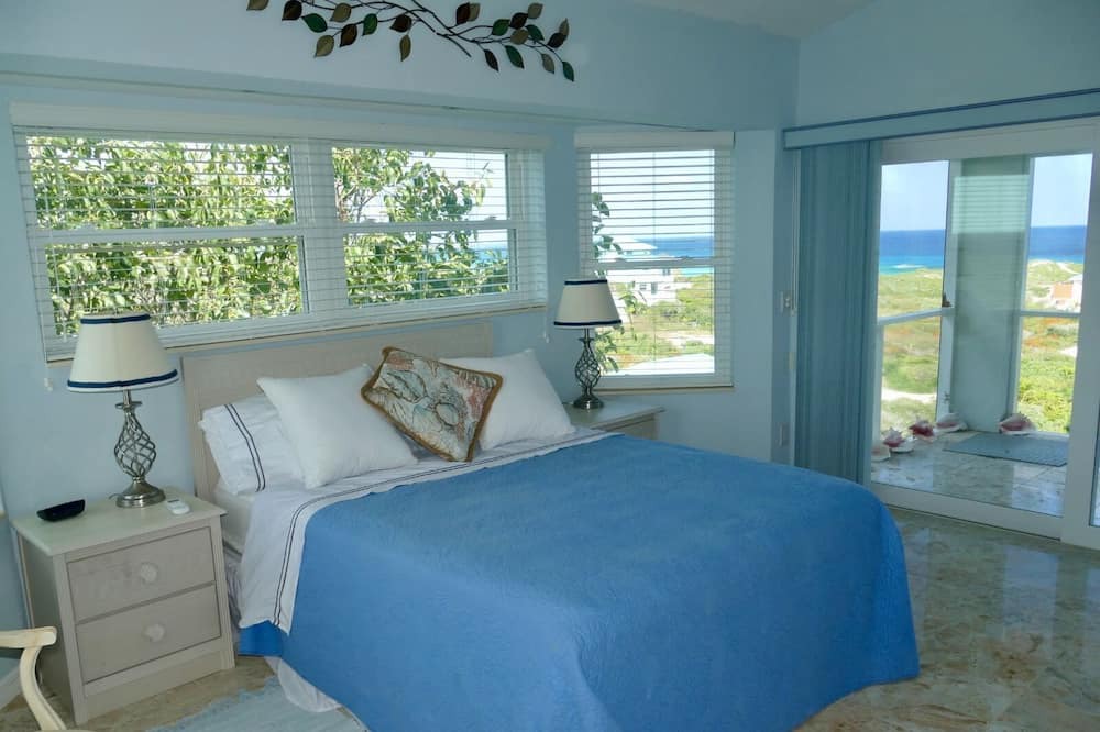 Photo of Bedroom in Conch Bar