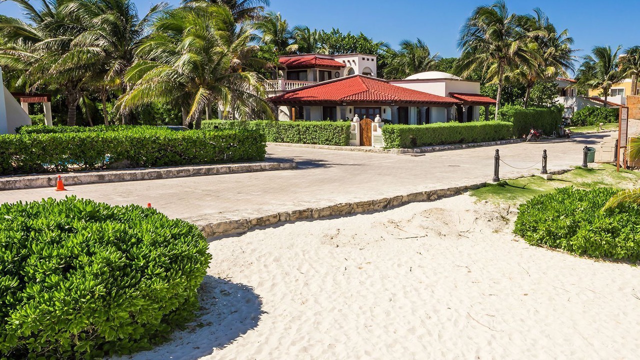 Photo of Outdoor in Playacar Beach