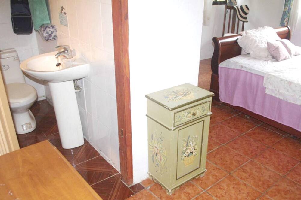 Photo of Bathroom in Mahe Island