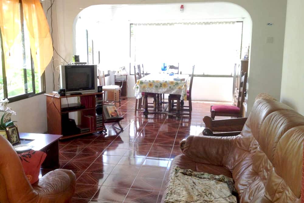 Photo of Livingroom in Mahe Island