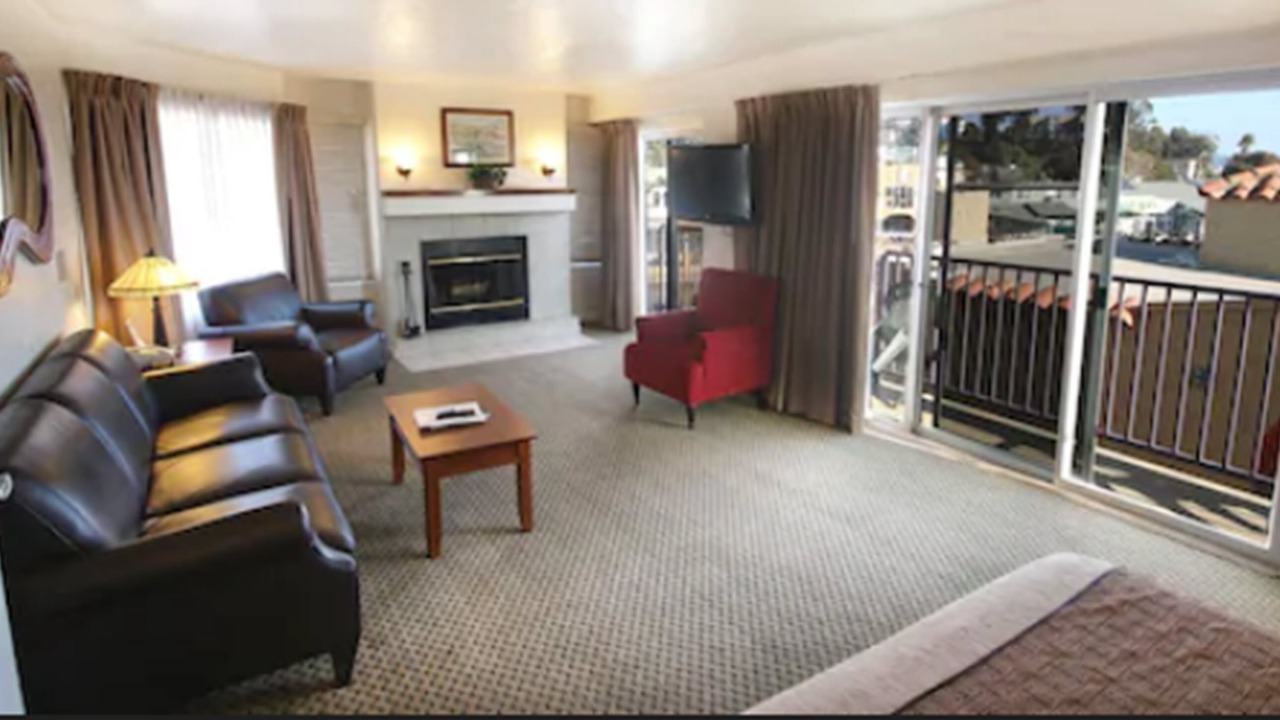 Photo of Livingroom in Capitola