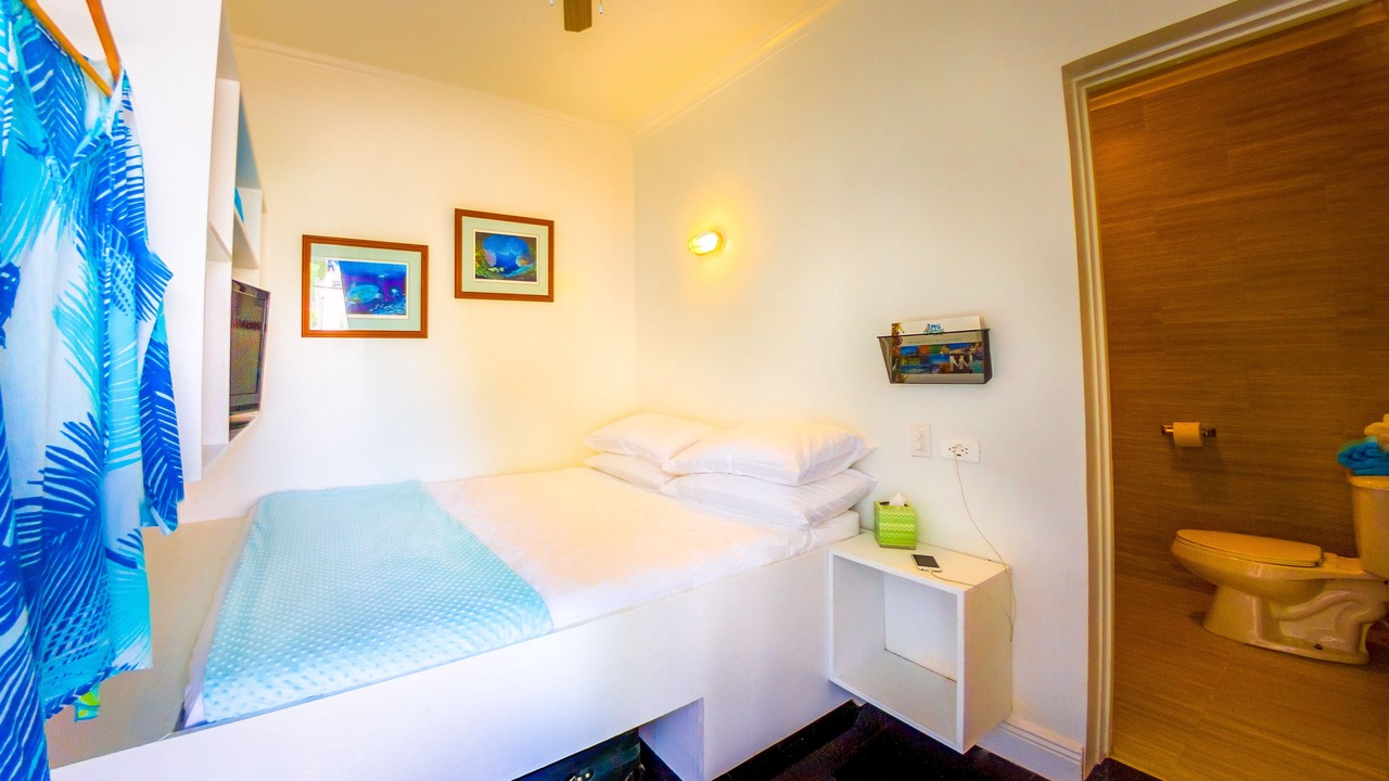 Photo of Bedroom in Cockburn Town