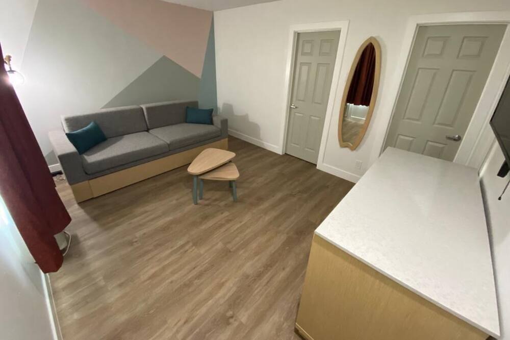 Photo of Livingroom in Beach Hill - Beach Flats