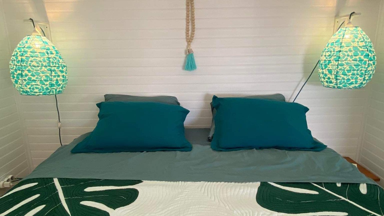 Photo of Bedroom in Teahupoo