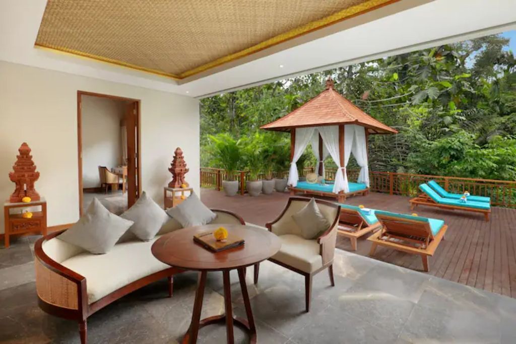Photo of Patio Balcony in Kenderan
