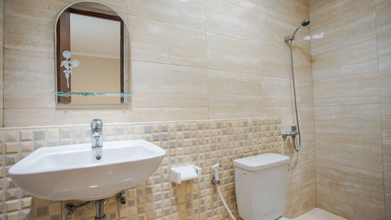 Photo of Bathroom in Banyuasri