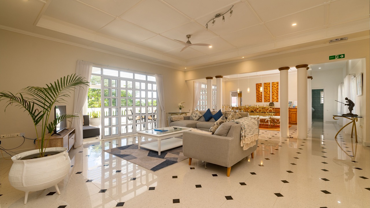 Photo of Livingroom in Beau Vallon