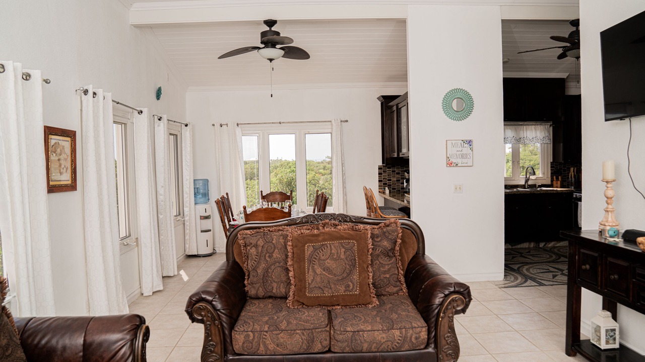 Photo of Livingroom in Discovery Bay