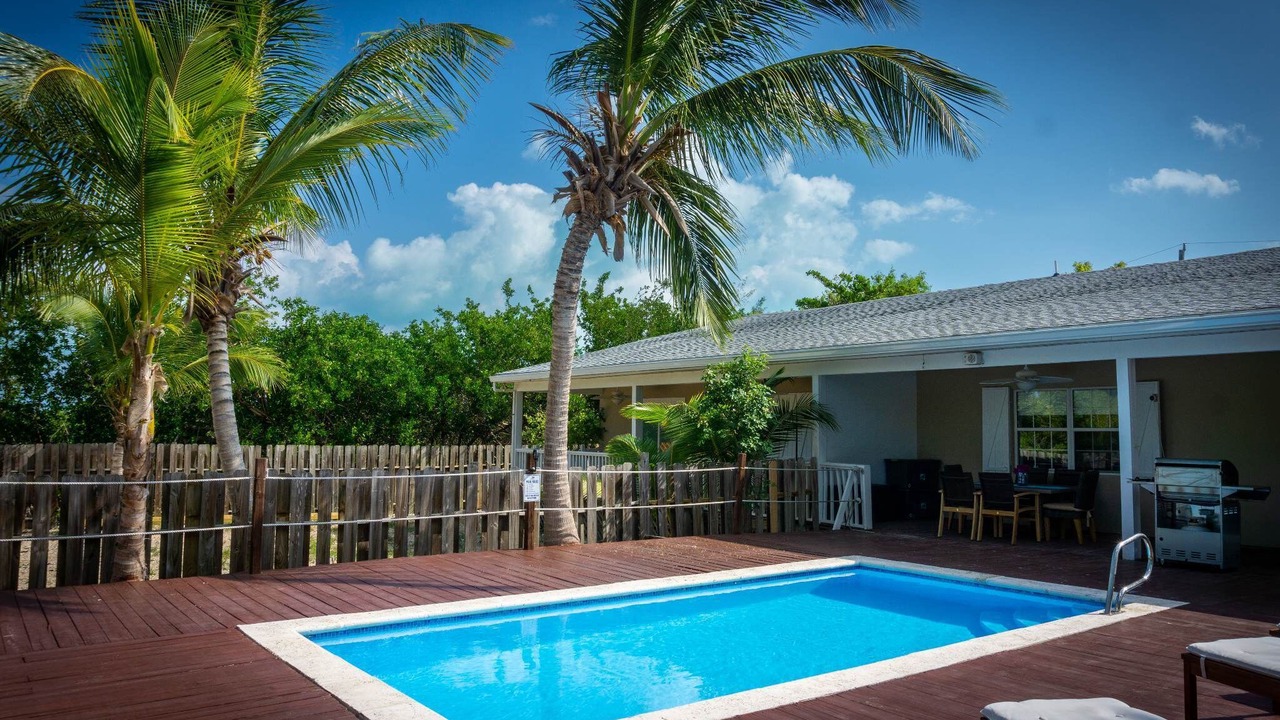 Photo of Outdoor in Grace Bay Hills