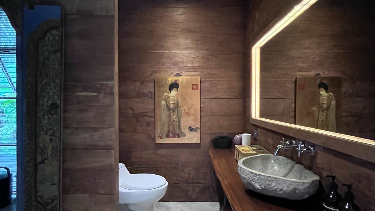 Photo of Bathroom in Celuk