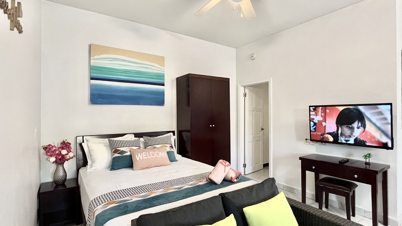 Photo of Bedroom in Venetian Road Settlement