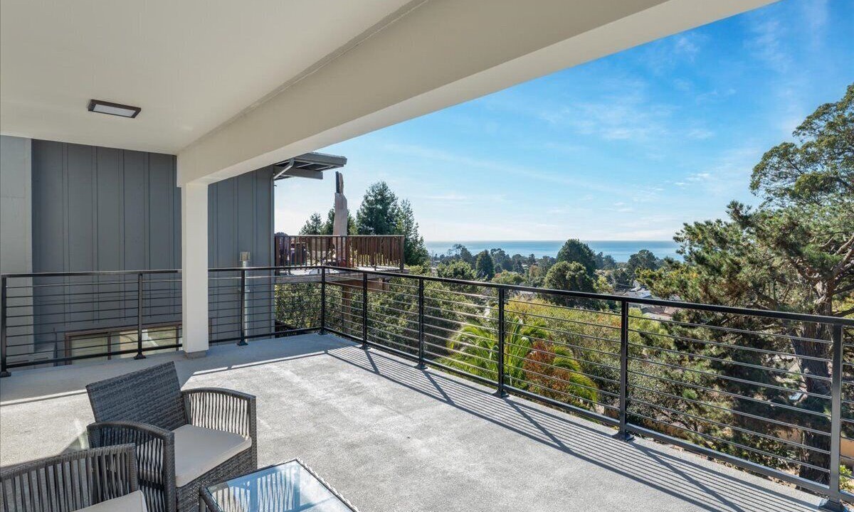 Photo of Patio Balcony in Rio del Mar