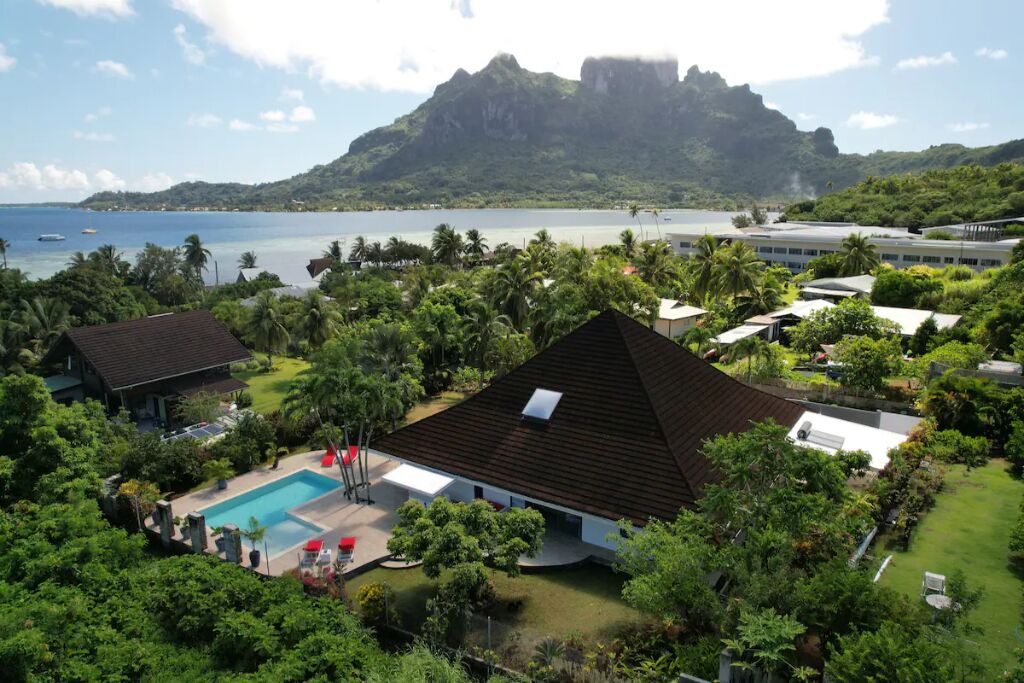 Photo of Outdoor in Point Matira