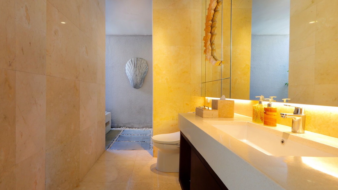 Photo of Bathroom in Kampial
