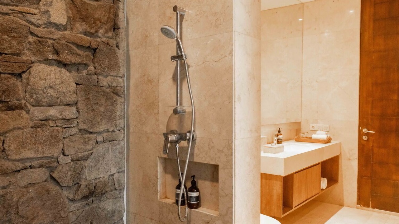 Photo of Bathroom in Kampial