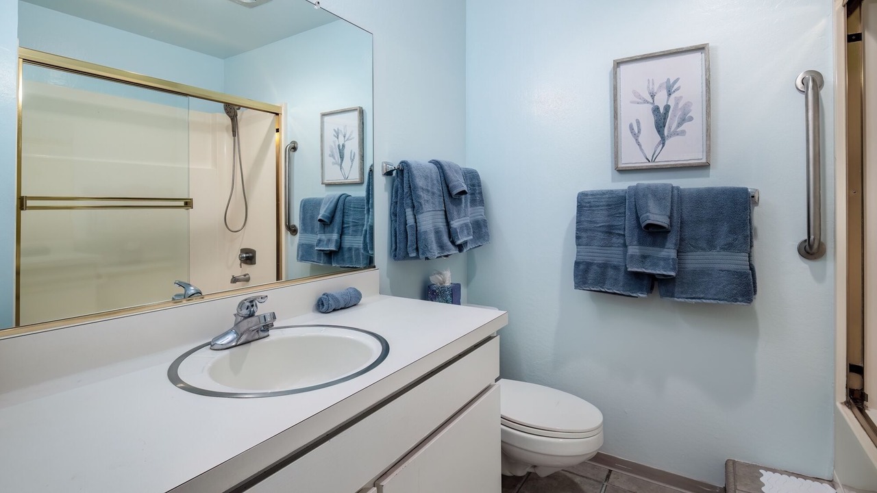 Photo of Bathroom in Pajaro Dunes