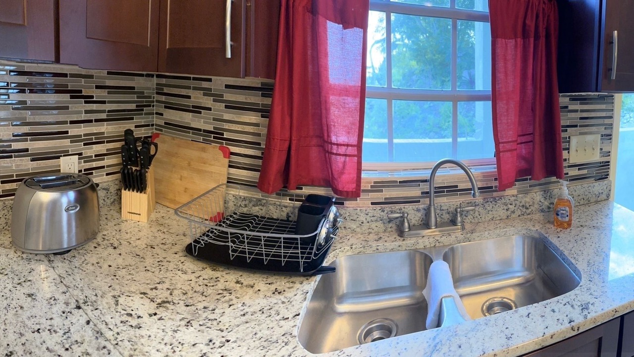 Photo of Kitchen in Long Bay Hills