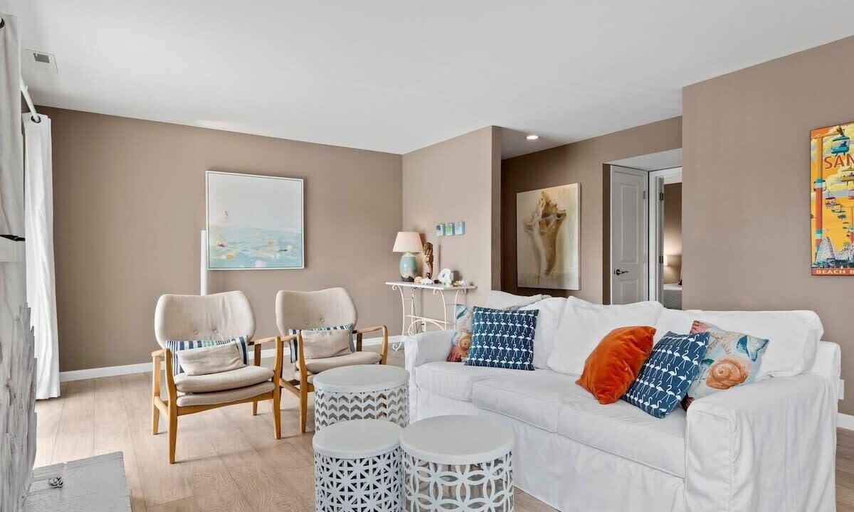 Photo of Livingroom in Westside Santa Cruz