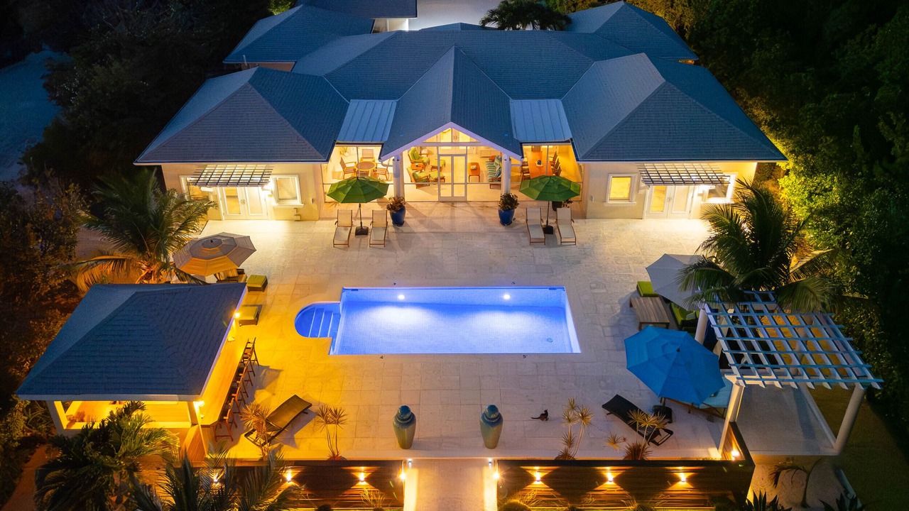 Photo of Outdoor in Leeward Settlement