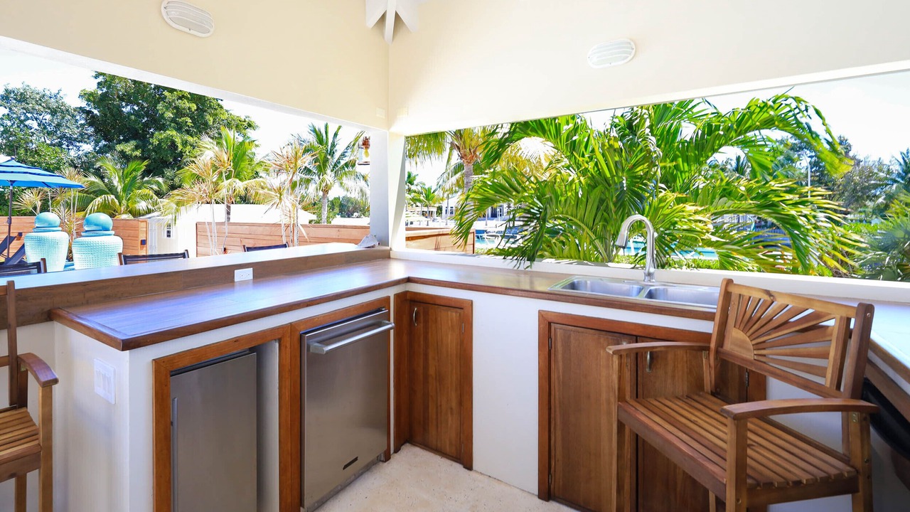 Photo of Outdoor in Leeward Settlement