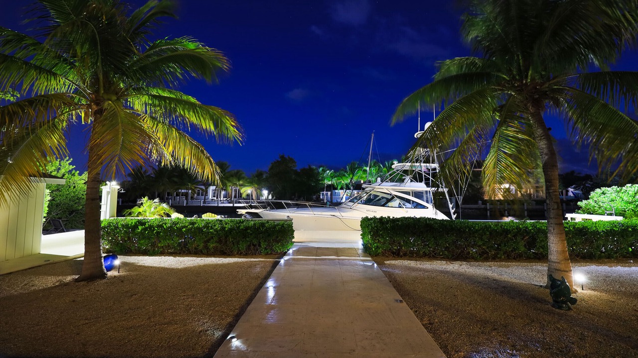 Photo of Outdoor in Leeward Settlement
