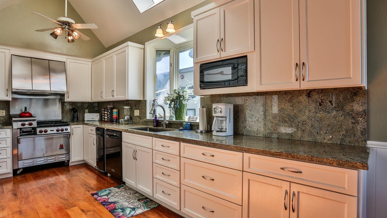 Photo of Kitchen in Eastside Santa Cruz