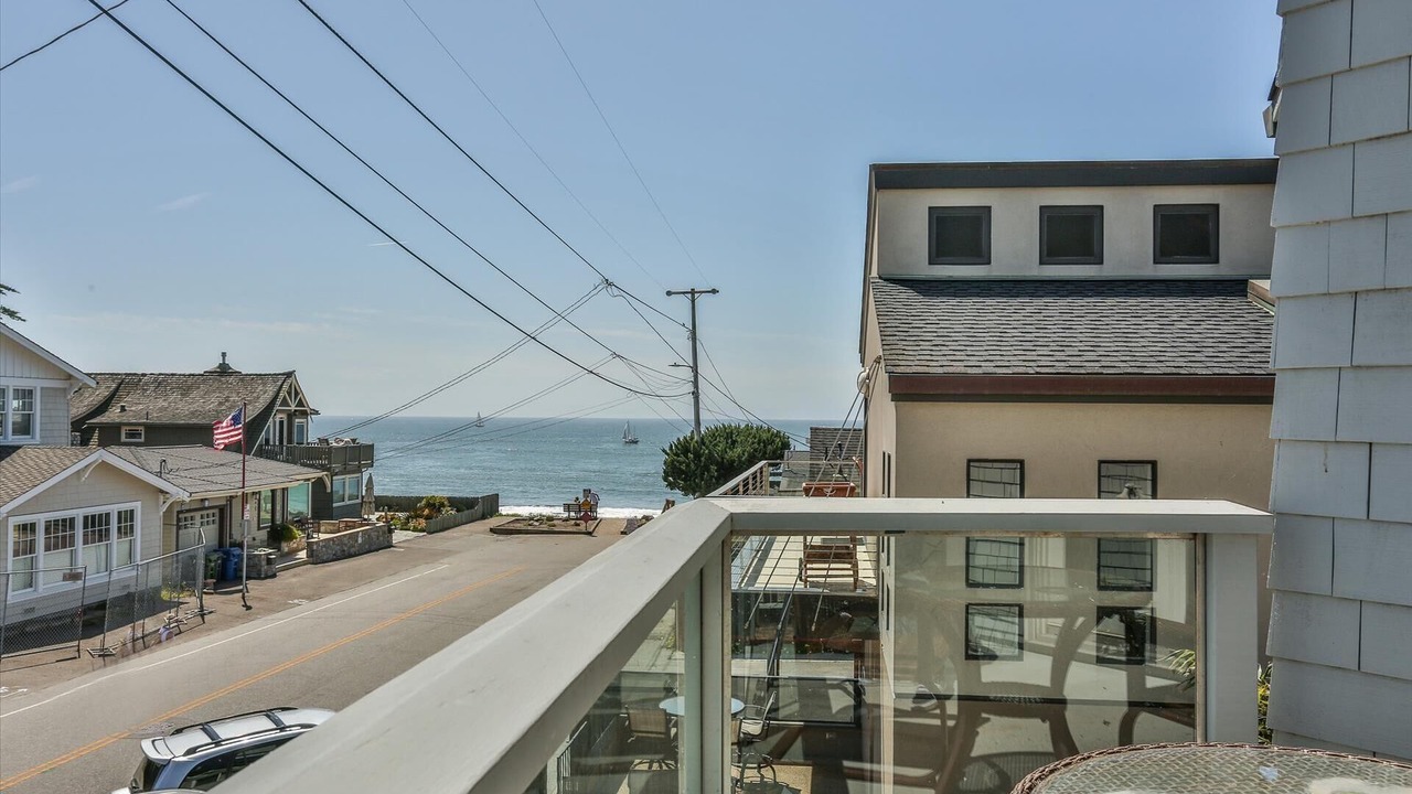 Photo of Outdoor in Eastside Santa Cruz