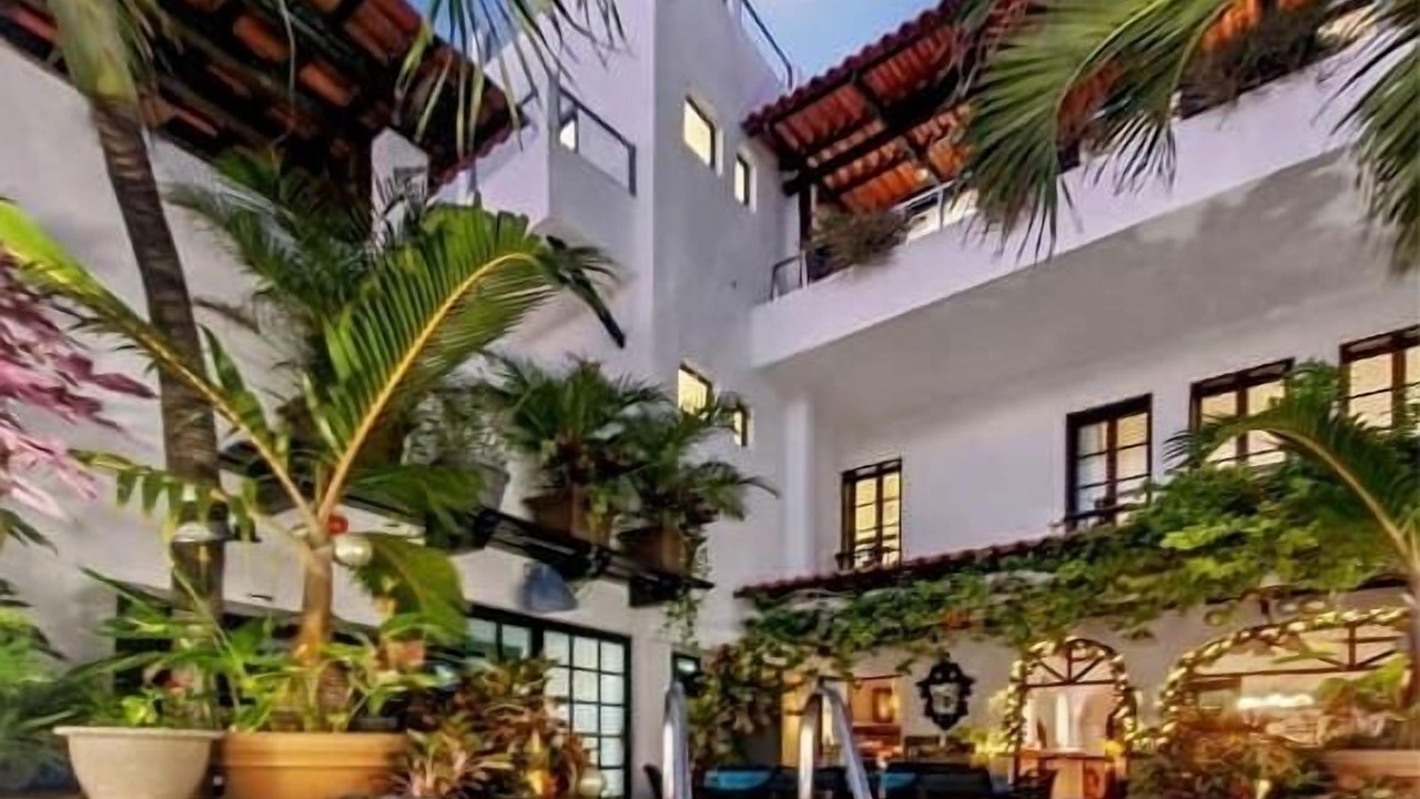 Photo of Outdoor in Centro - Supmza 001