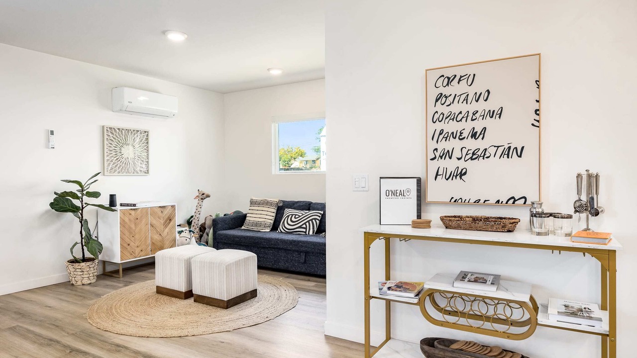 Photo of Livingroom in Eastside Santa Cruz
