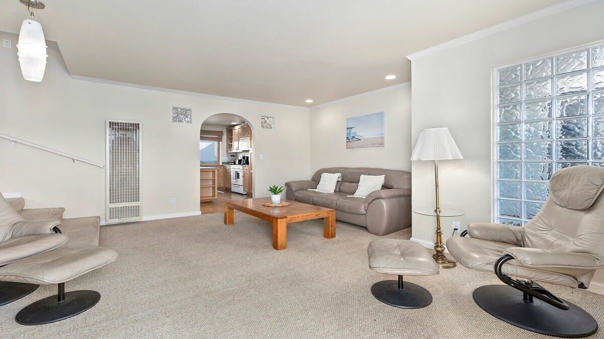 Photo of Livingroom in Capitola