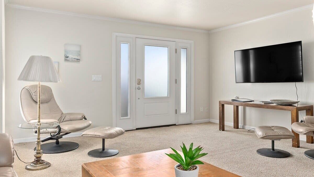 Photo of Livingroom in Capitola