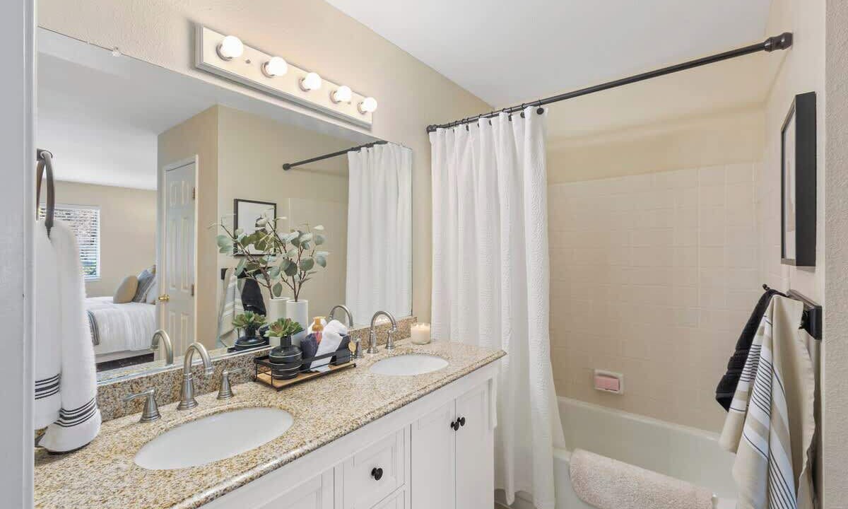 Photo of Bathroom in Eastside Santa Cruz