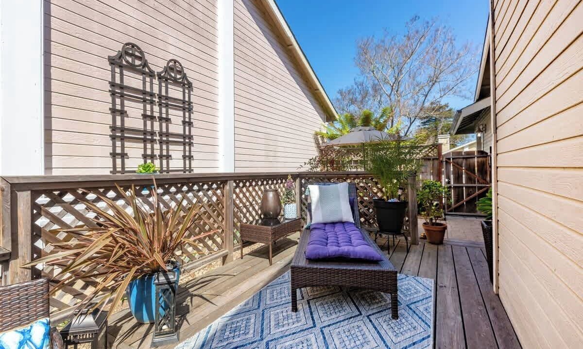 Photo of Patio Balcony in Eastside Santa Cruz