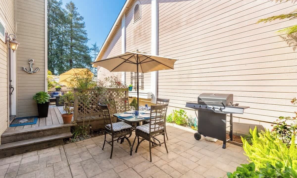 Photo of Outdoor in Eastside Santa Cruz