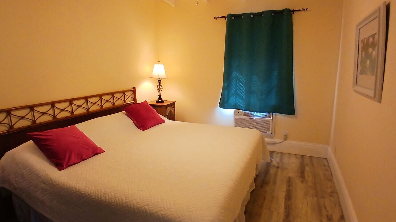 Photo of Bedroom in Cockburn Town
