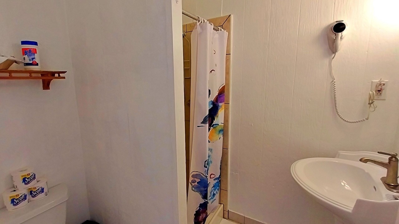 Photo of Bathroom in Cockburn Town