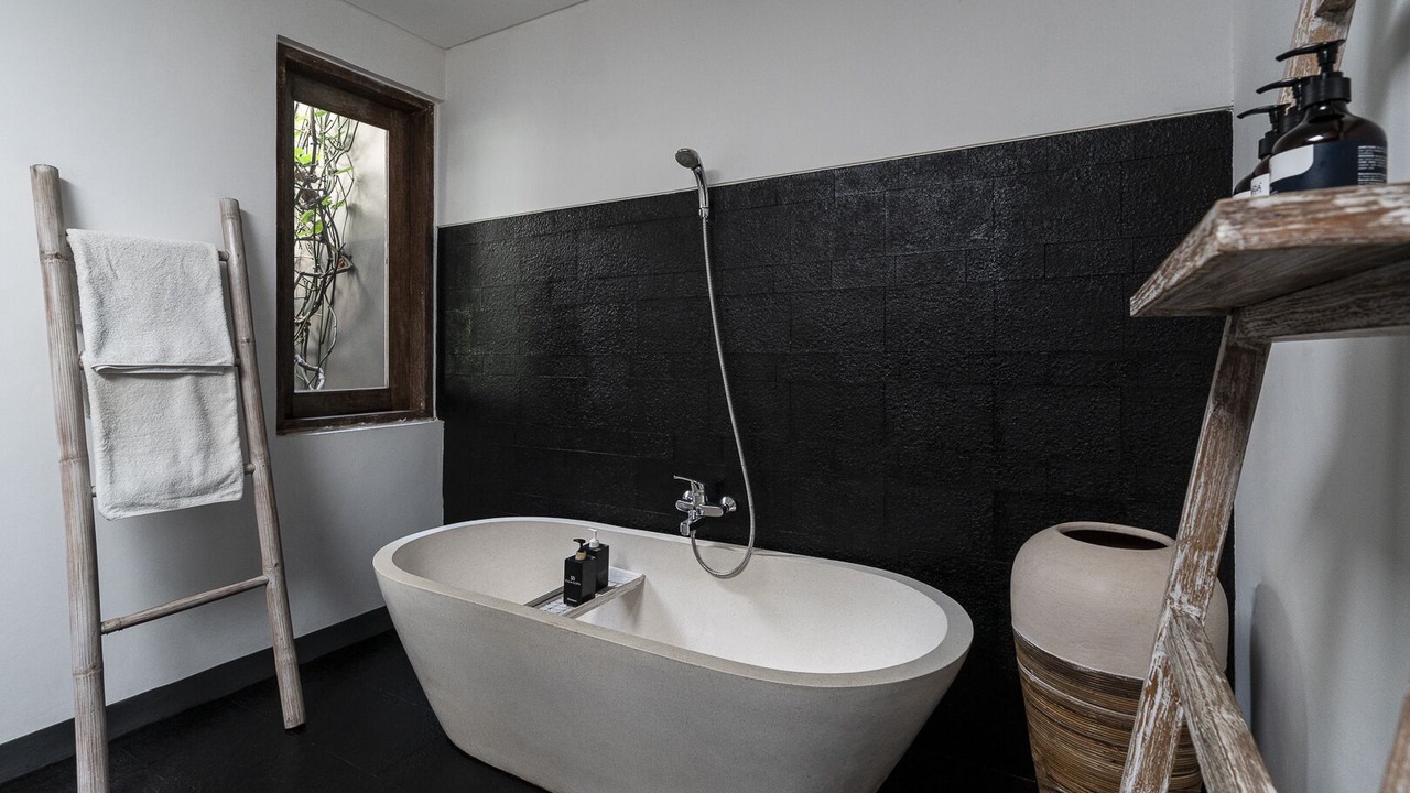 Photo of Bathroom in Dyanapura