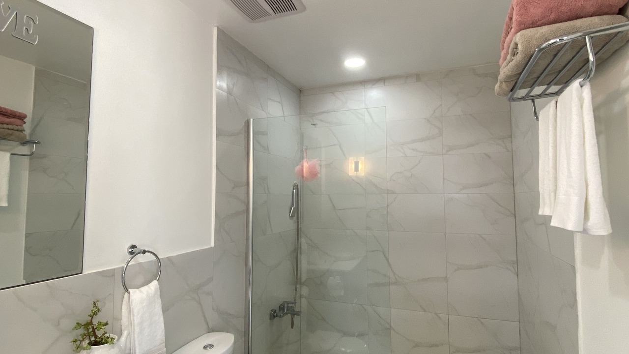 Photo of Bathroom in Venetian Road Settlement